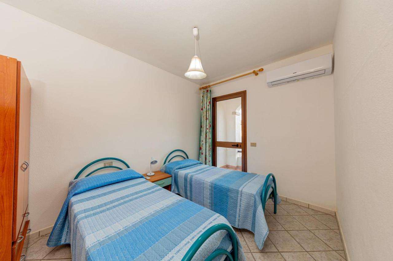 Appartamento Residenziale Trilocale 6 Posti Letto Via Sardegna San Teodoro San Teodoro  Dış mekan fotoğraf